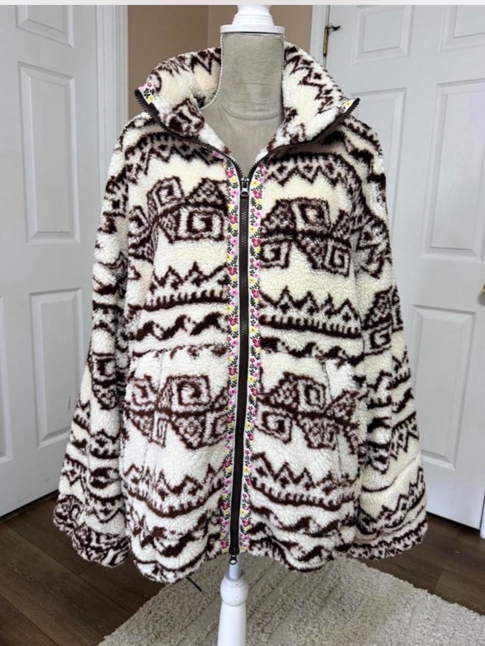 BDG Mae Printed Fleece